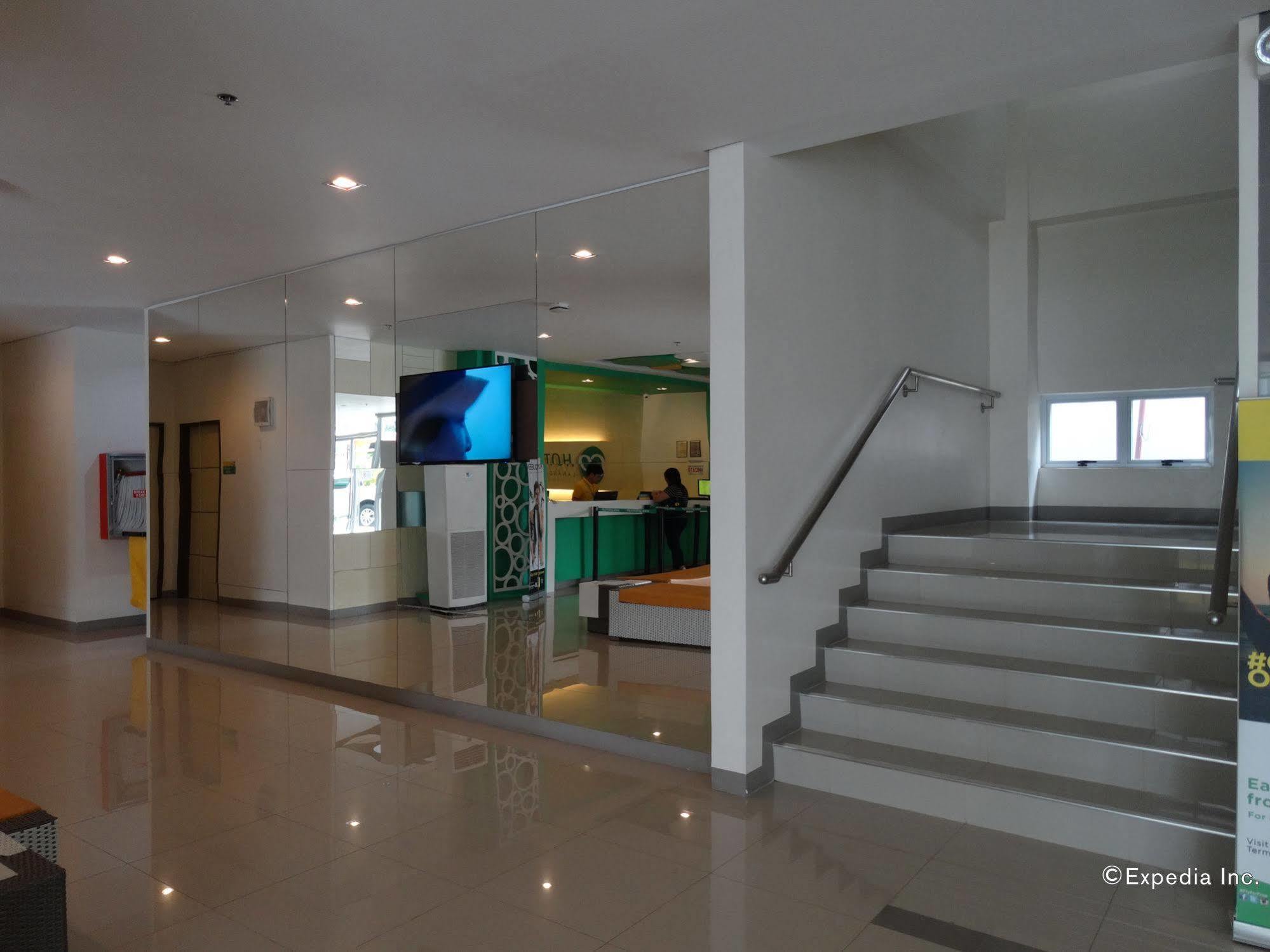 Go Hotels Lanang - Davao City Εξωτερικό φωτογραφία